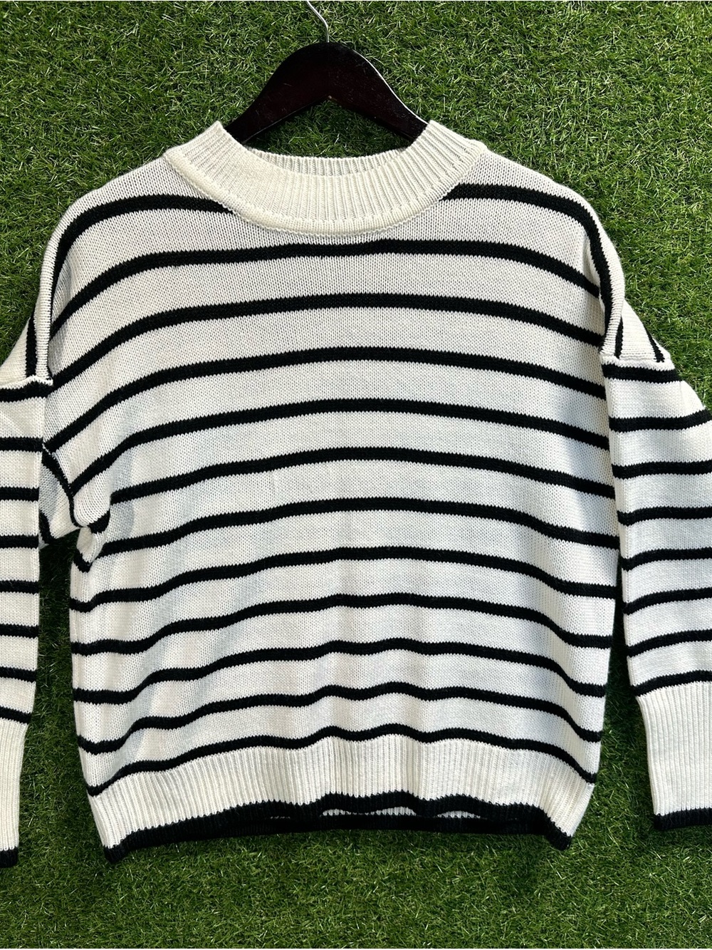 Cupshe Women’s Striped Knit Crew Neck Long Sleeve Pullover Sweater Size L no tag